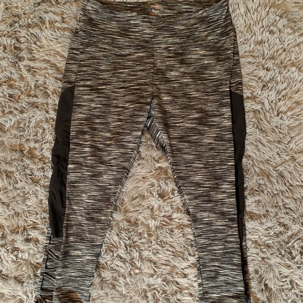 Black & grey workout tights